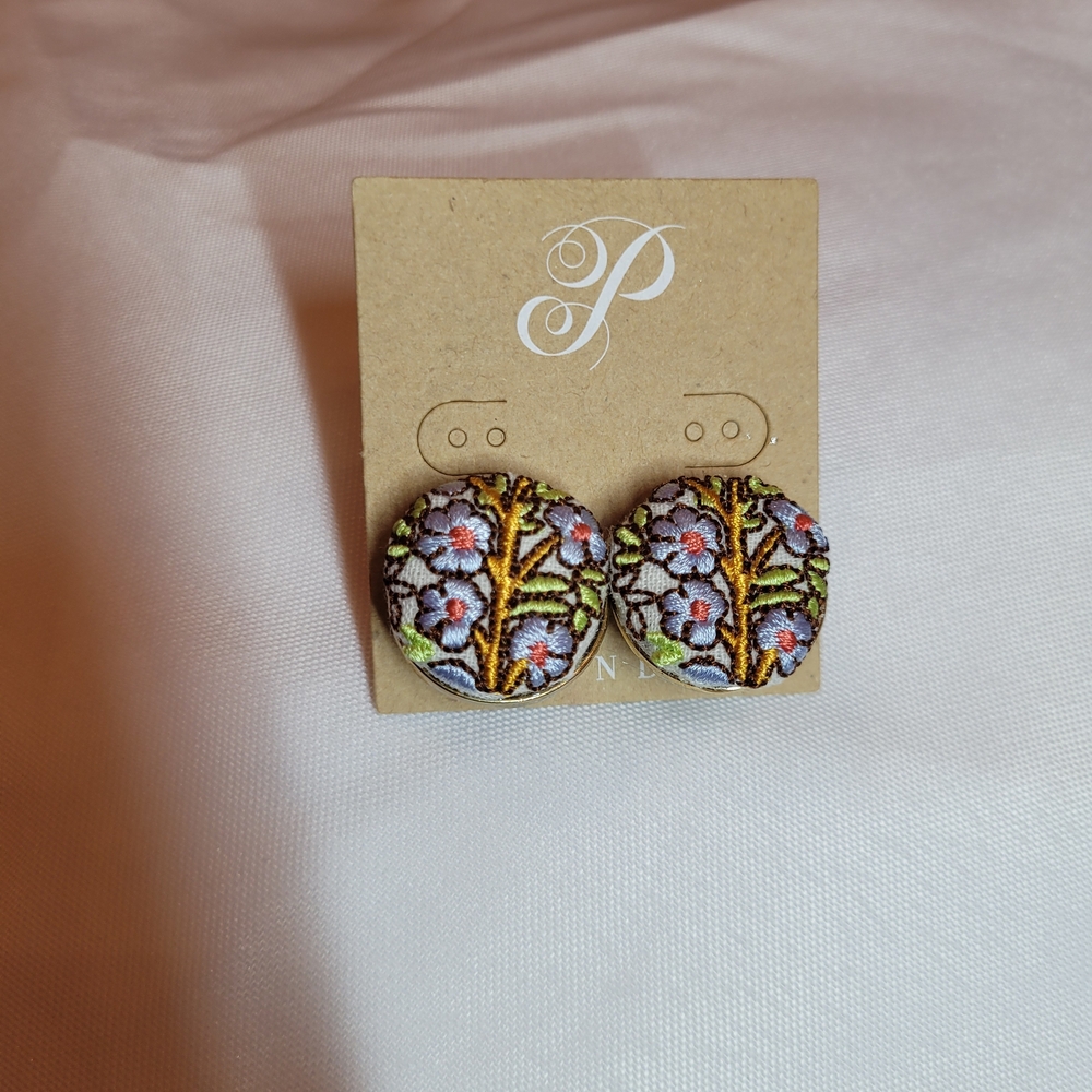 Plunder Floral Embroidered Button Earrings